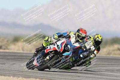 media/Jan-15-2026-Racers Edge (Thu) [[dfebeb70ab]]/2-A Group/Session 3 (Turn 16)/